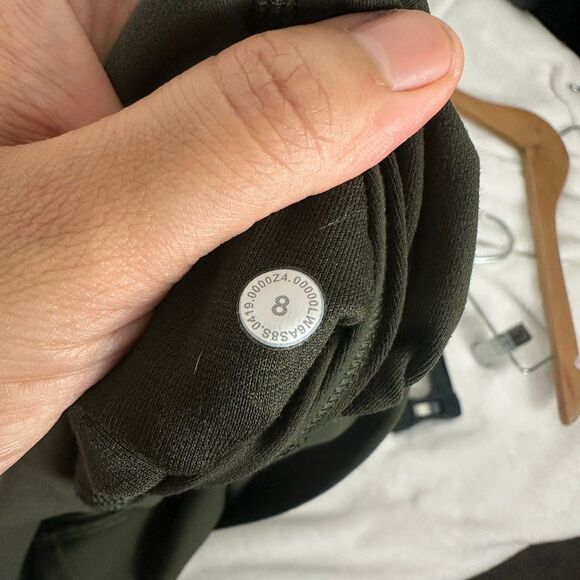 Lululemon Align Crop  Pant 21" Size 8 Olive Green LW6AS8S Nulu Yoga Athleisure - Picture 8 of 8